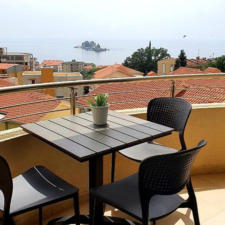 Anja & Ogo Apartments Sea View & Pool Petrovac Luaran gambar