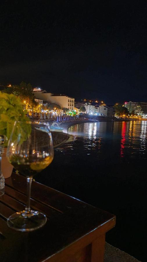 Anja & Ogo Apartments Sea View & Pool Petrovac Luaran gambar